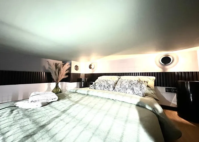 Michalczyka 1d - Self Check-in 20h - Parking *